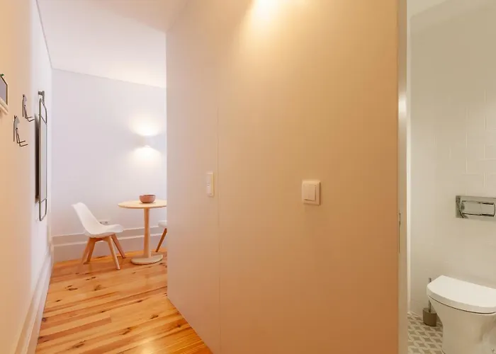 D&s - Falling Leaves Apartment *