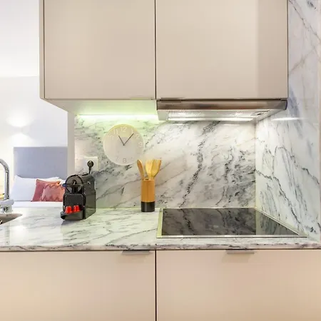 D&s - Falling Leaves Lägenhet