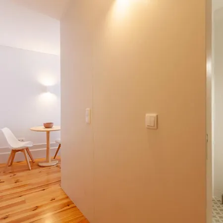 D&s - Falling Leaves Apartment *