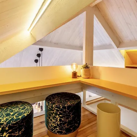 D&s - Falling Leaves Apartamento