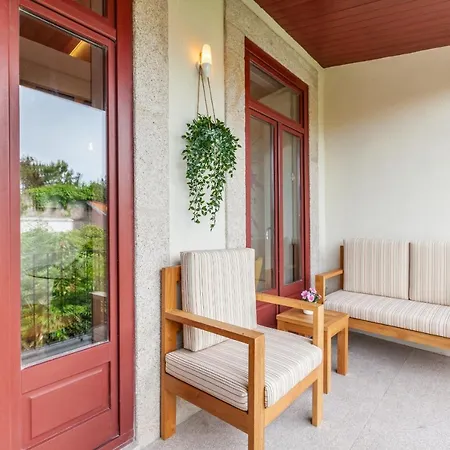 D&s - Falling Leaves Lägenhet