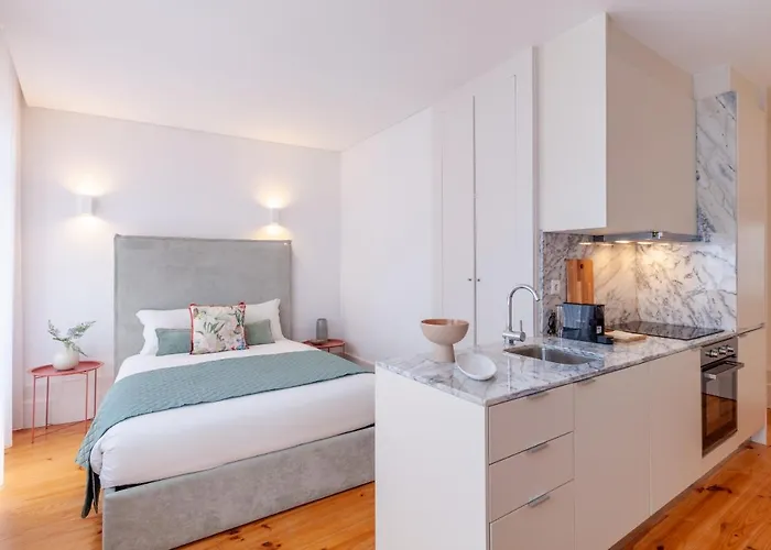 D&s - Falling Leaves Πόρτο