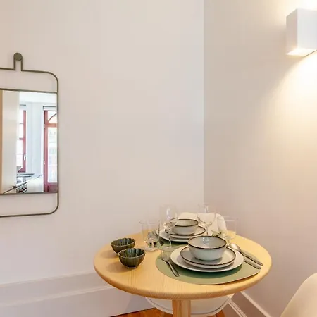 Apartament D&s - Falling Leaves *