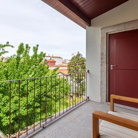 Apartament D&s - Falling Leaves