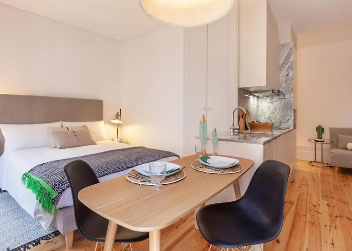 Lägenhet D&s - Falling Leaves