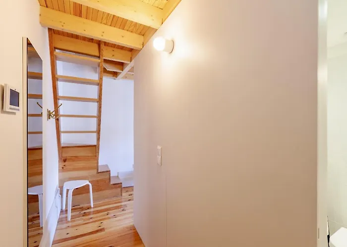 D&s - Falling Leaves